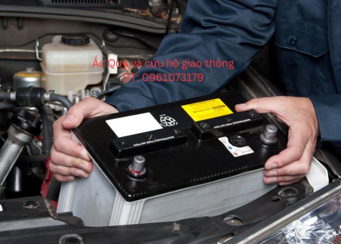 Thay ắc Quy Và Cứu Hộ Giao Thông Thay ắc Quy Và Cứu Hộ Giao Thông