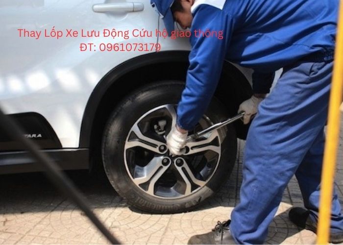 Thay Lốp Xe Lưu động Cứu Hộ Giao Thông Thay Lốp Xe Lưu động Cứu Hộ Giao Thông